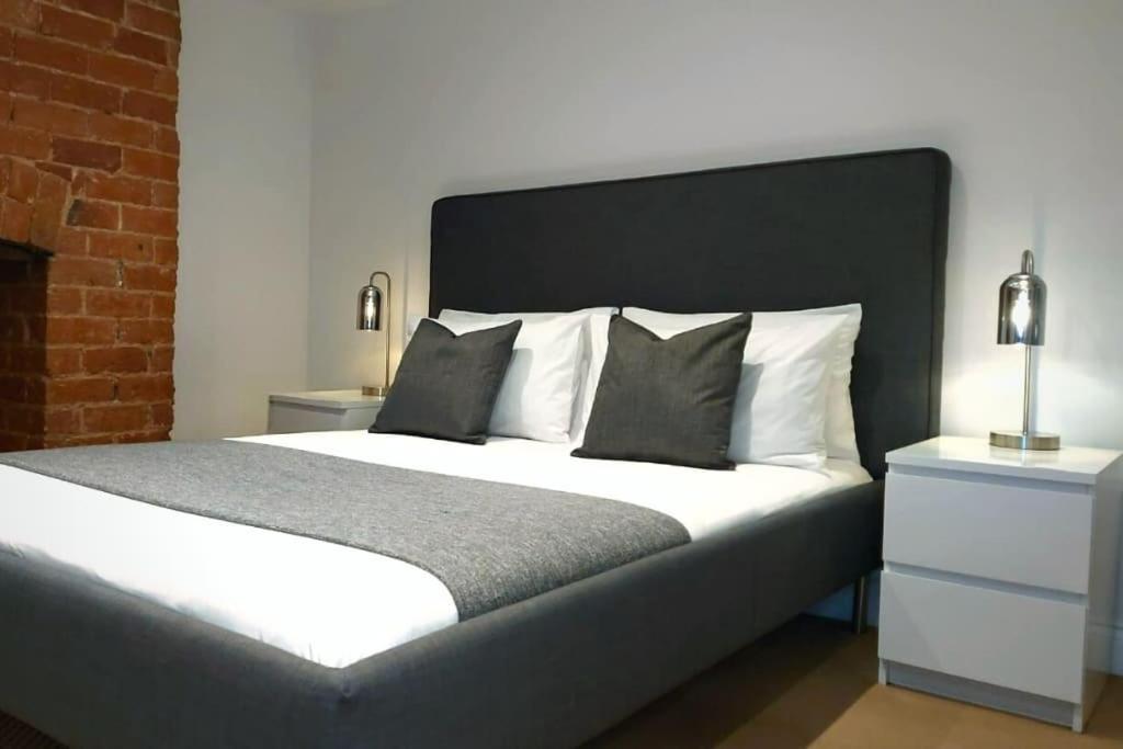 2 Bedroom City Centre Duplex Apt Preston  Eksteriør billede