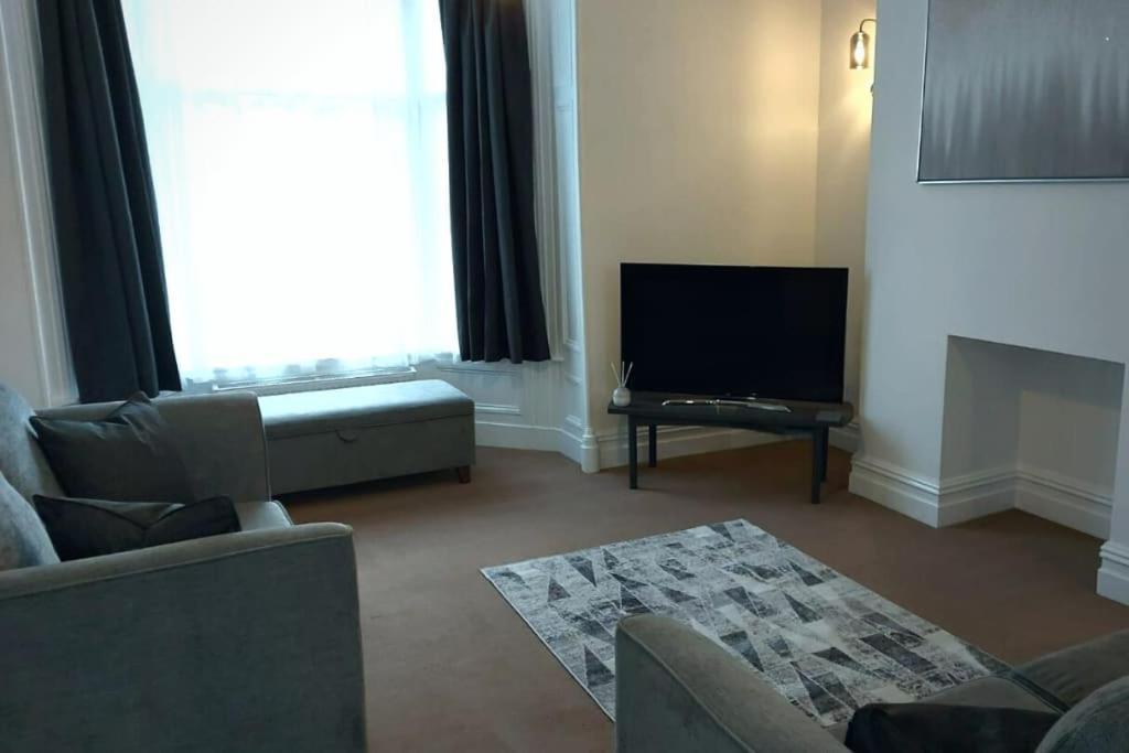2 Bedroom City Centre Duplex Apt Preston  Eksteriør billede